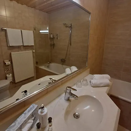 فندق Bella 3*